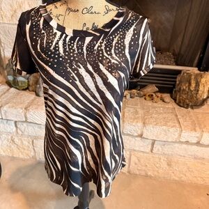 Susan Lawrence Black and White Zebra Print Top